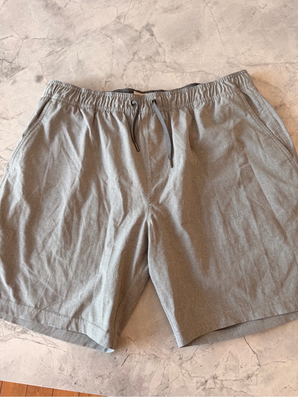 Linksoul Men's Light Gray Drawstring Hybrid Shorts